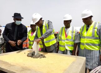 Valorisation de la filière viande au Burkina : Endeavour Mining pose la première pierre d’un parc d’engraissement à Tuy POSE-DE-PIERRE