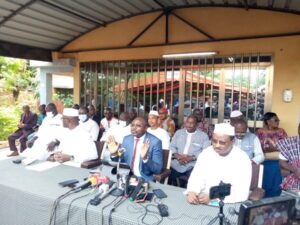 LES-MEMBRES-DE-OPPOSITION