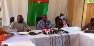 Traitement de l’information : la Rtb et Rfi dans le couloir de l’audition du CSC Traitement –de- l-information -la -Rtb –et- Rfi- dans- le –couloir- de –l-audition du CSC