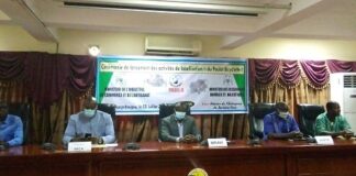 Burkina : vers une labélisation du « poulet bicyclette » Burkina- vers –une- labélisation- du- « poulet -bicyclette »