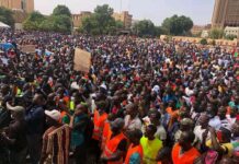 Paix et stabilité au Faso : « si rien n’est fait, si rien ne change…la prochaine marche sera pour réclamer le départ du président », Eddie Komboïgo