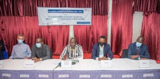 Forum RSE du Burkina : la Responsabilité Sociale des Entreprises à l’épreuve du contexte humanitaire Forum -RSE –du- Burkina –la- Responsabilité –Sociale- des -Entreprises -à -l’épreuve -du –contexte- humanitaire