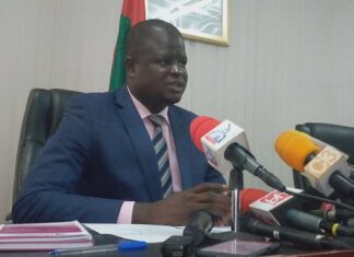 CENI : Newton Ahmed Barry passe la main à  Elysé Ouédraogo