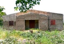 Commune de Diébougou: les populations du village de Mouvièlo toujours dans l’attente de leur CSPS Commune -de –Diébougou- les –populations- du –village- de- Mouvièlo- toujours- dans -l'attente- de –leur- CSPS