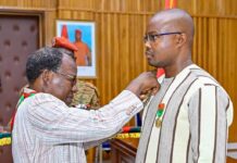 Le Premier ministre élevé à la dignité de Grand Officier de l’Ordre de l’Étalon