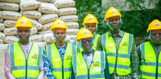 SOLIDARITÉ ET EFFORT PATRIOTIQUE DES CONSEILLERS SPÉCIAUX DU PRÉSIDENT DU FASO: 45 tonnes de ciment et 600 tonnes de sable à Faso Mêbo