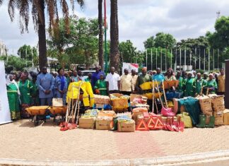 IAMGOLD Essakane SA célèbre ses 15 ans en soutenant la salubrité urbaine à Ouagadougou