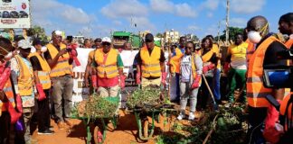 15 ans d’engagement citoyen : IAMGOLD Essakane nettoie avec la Brigade Verte