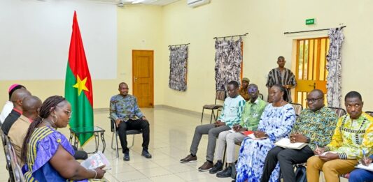 Développement de la région du Djôrô : autorités religieuses et acteurs de la société civile échangent avec le Premier ministre